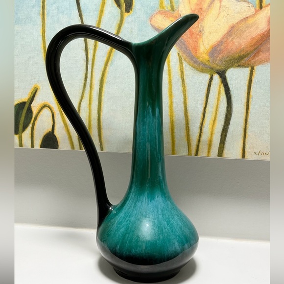 Blue Mountain Pottery Large Pitcher 12.5in Tall with Handle - Picture 7 of 12